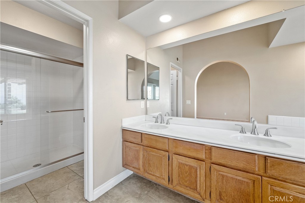 2846 W Calle Esteban