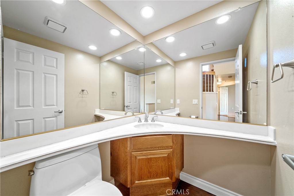 2846 W Calle Esteban