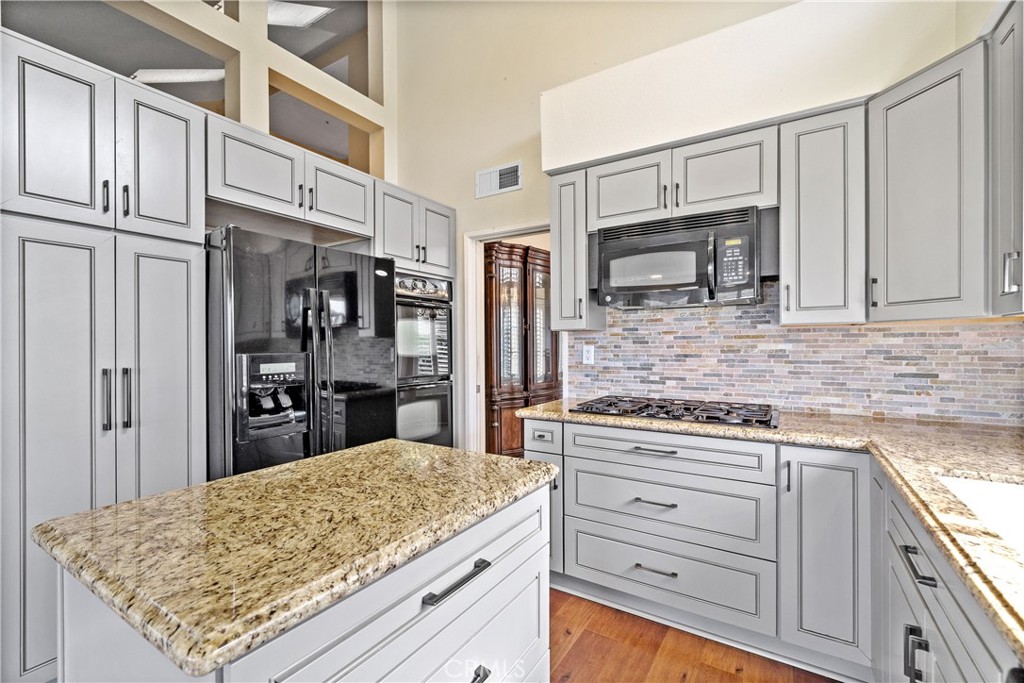 2846 W Calle Esteban