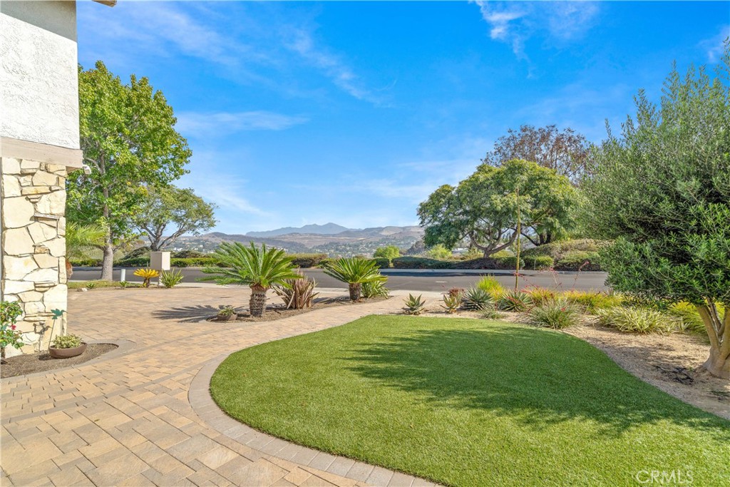 2846 W Calle Esteban