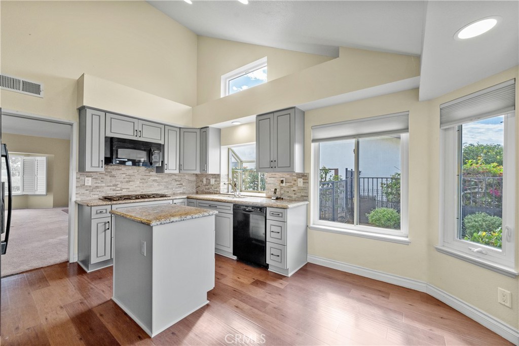 2846 W Calle Esteban