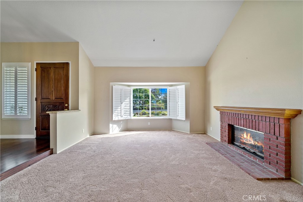 2846 W Calle Esteban