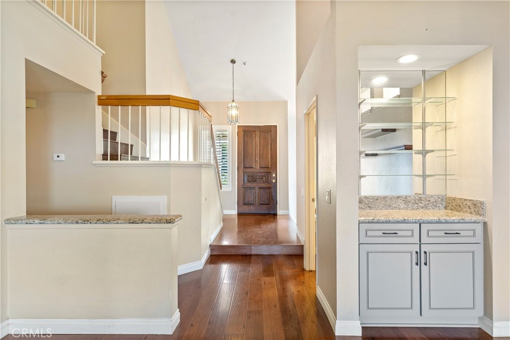 2846 W Calle Esteban
