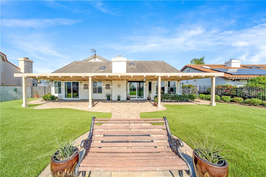 2846 W Calle Esteban