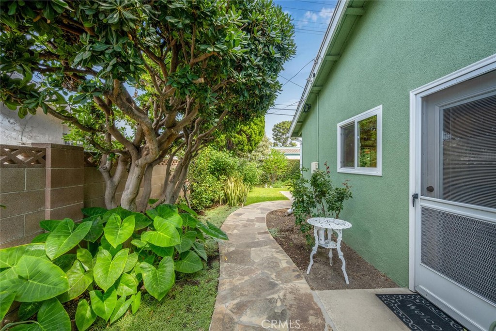 6891 Stanford Avenue