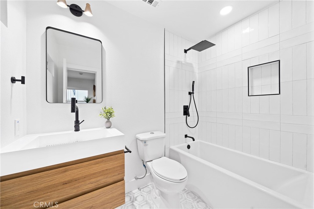 34021 La Serena Drive