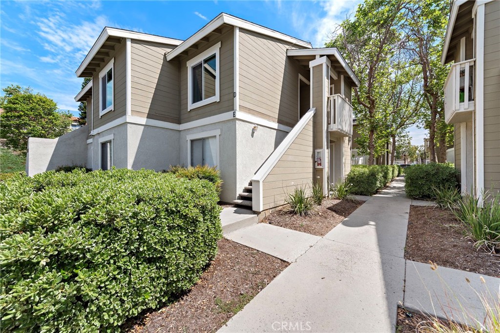 26166 Los Viveros 222