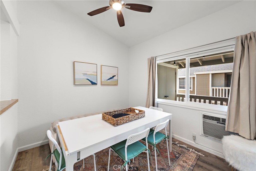 26166 Los Viveros 222