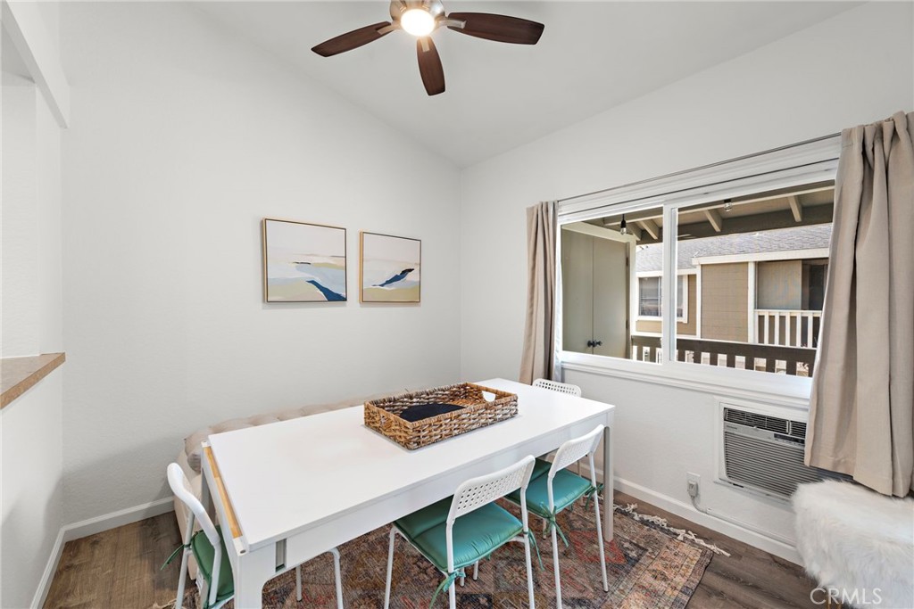 26166 Los Viveros 222