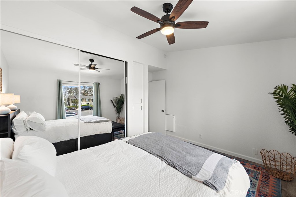 26166 Los Viveros 222