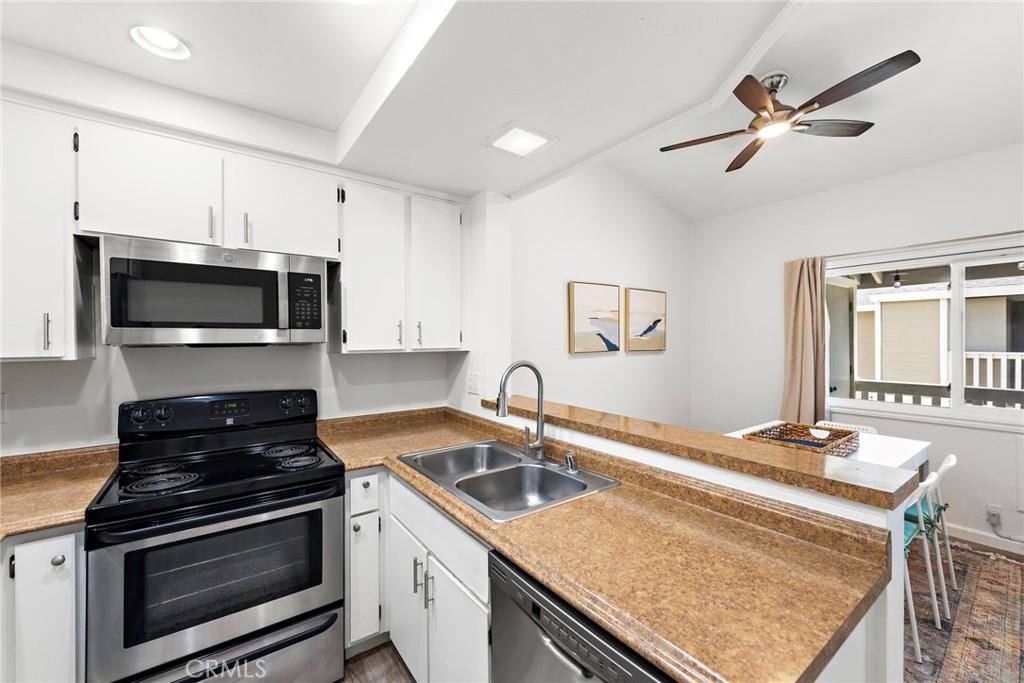 26166 Los Viveros 222