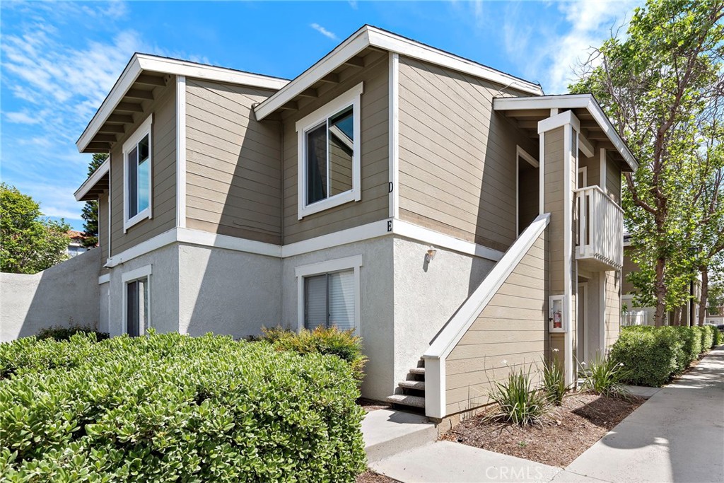 26166 Los Viveros 222