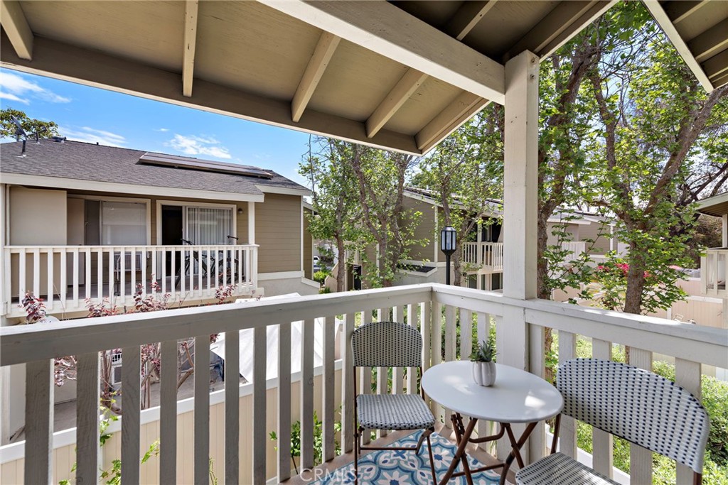 26166 Los Viveros 222