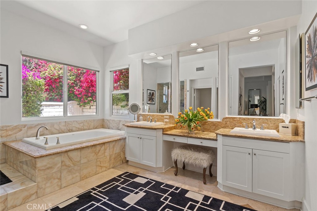 11823 Willard Avenue