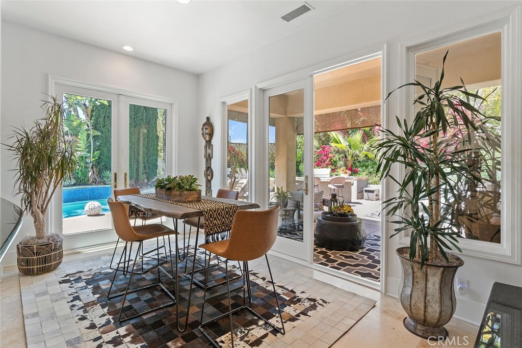 11823 Willard Avenue