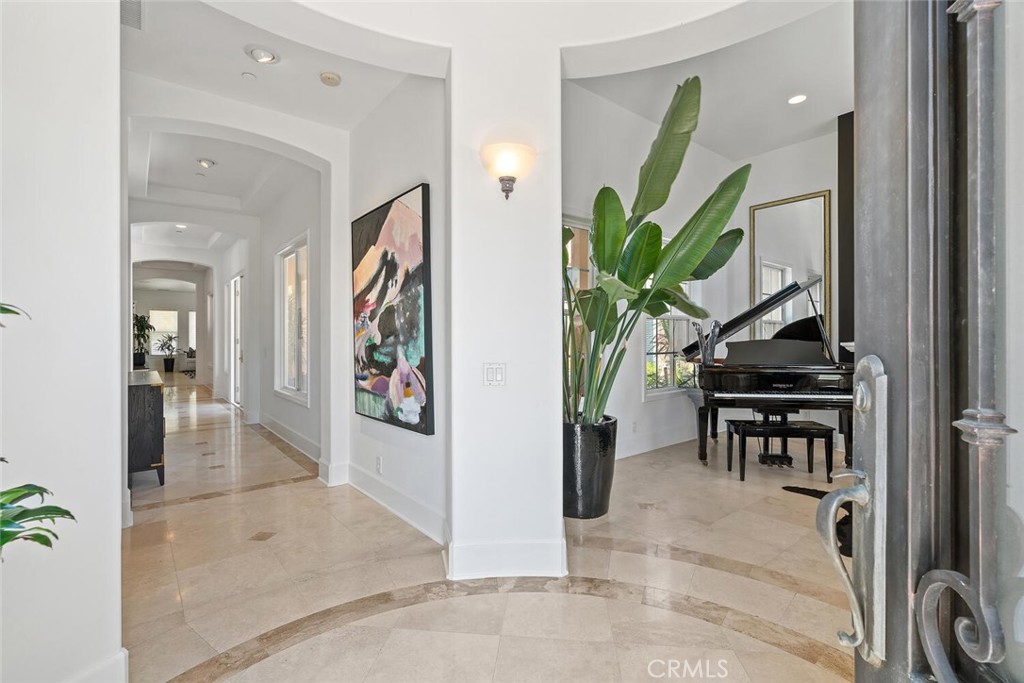 11823 Willard Avenue