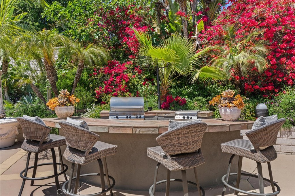 11823 Willard Avenue