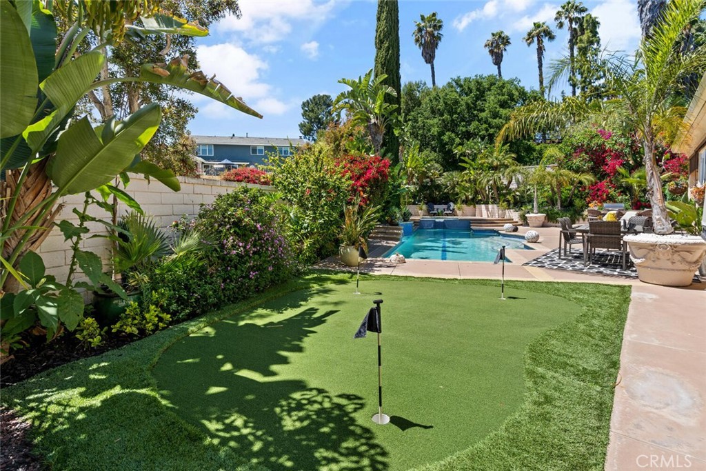 11823 Willard Avenue