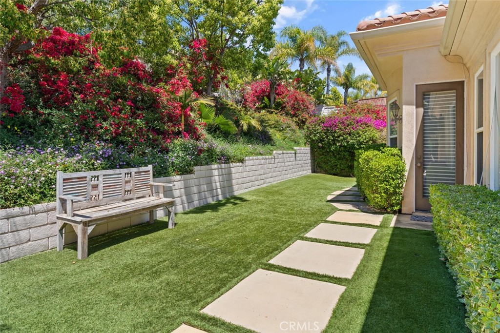 11823 Willard Avenue