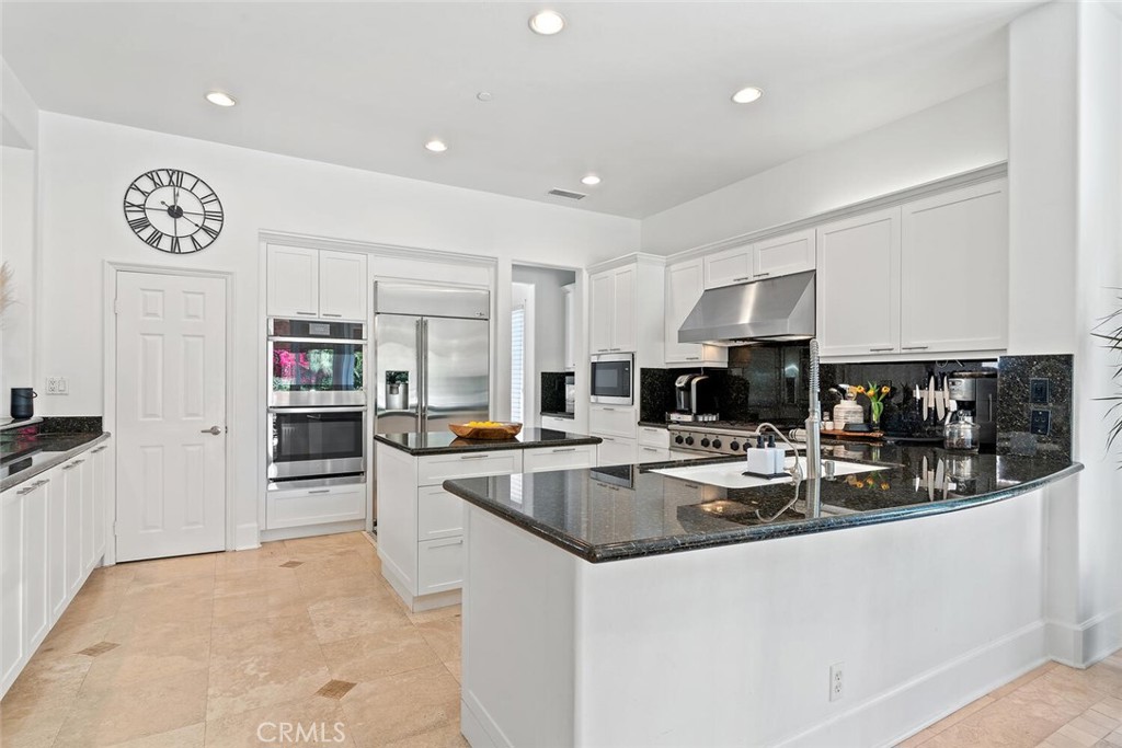 11823 Willard Avenue