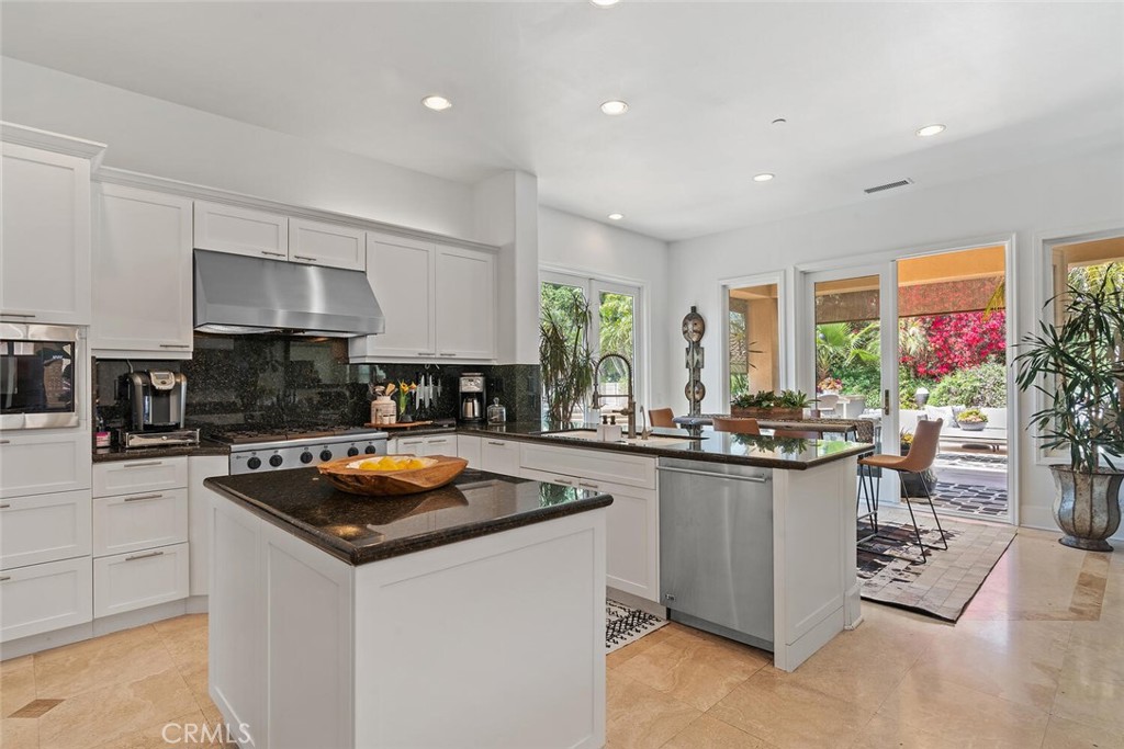 11823 Willard Avenue