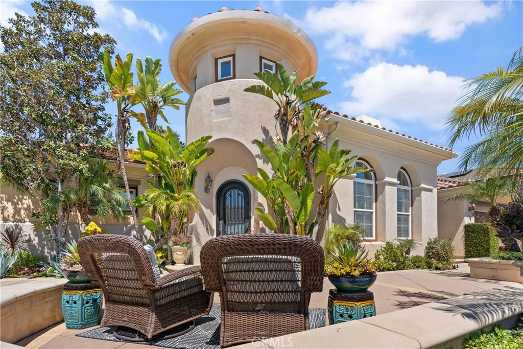 11823 Willard Avenue