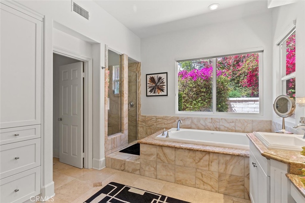 11823 Willard Avenue