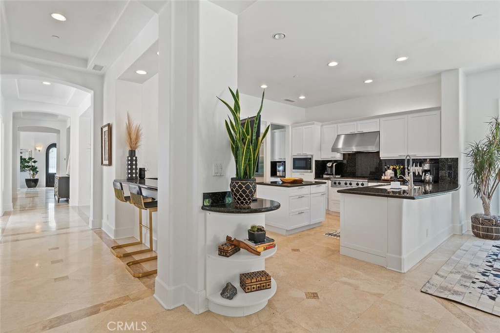 11823 Willard Avenue