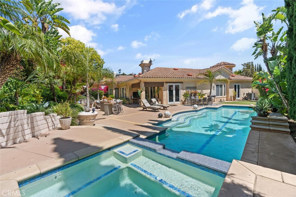 11823 Willard Avenue