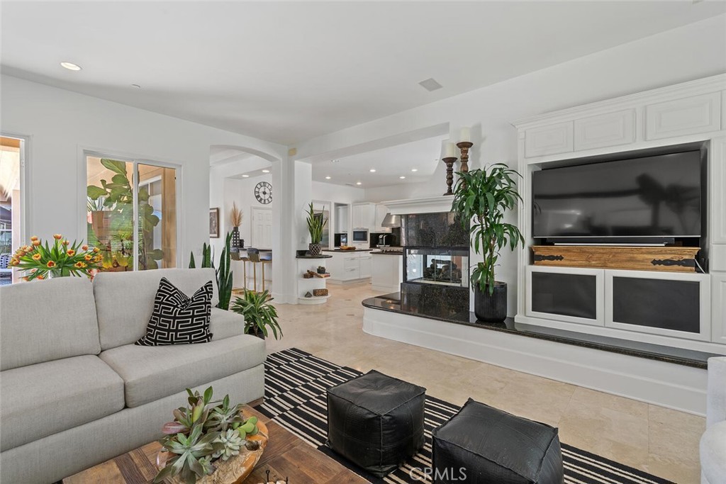 11823 Willard Avenue