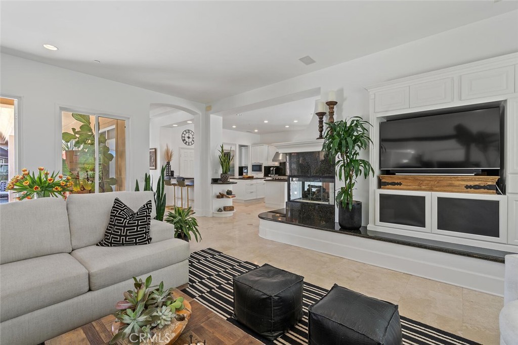 11823 Willard Avenue