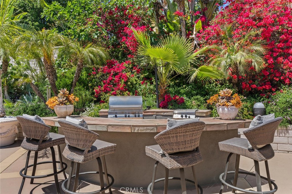 11823 Willard Avenue