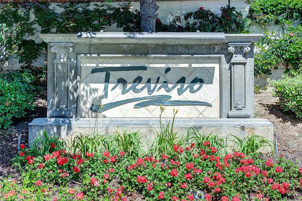 11823 Willard Avenue