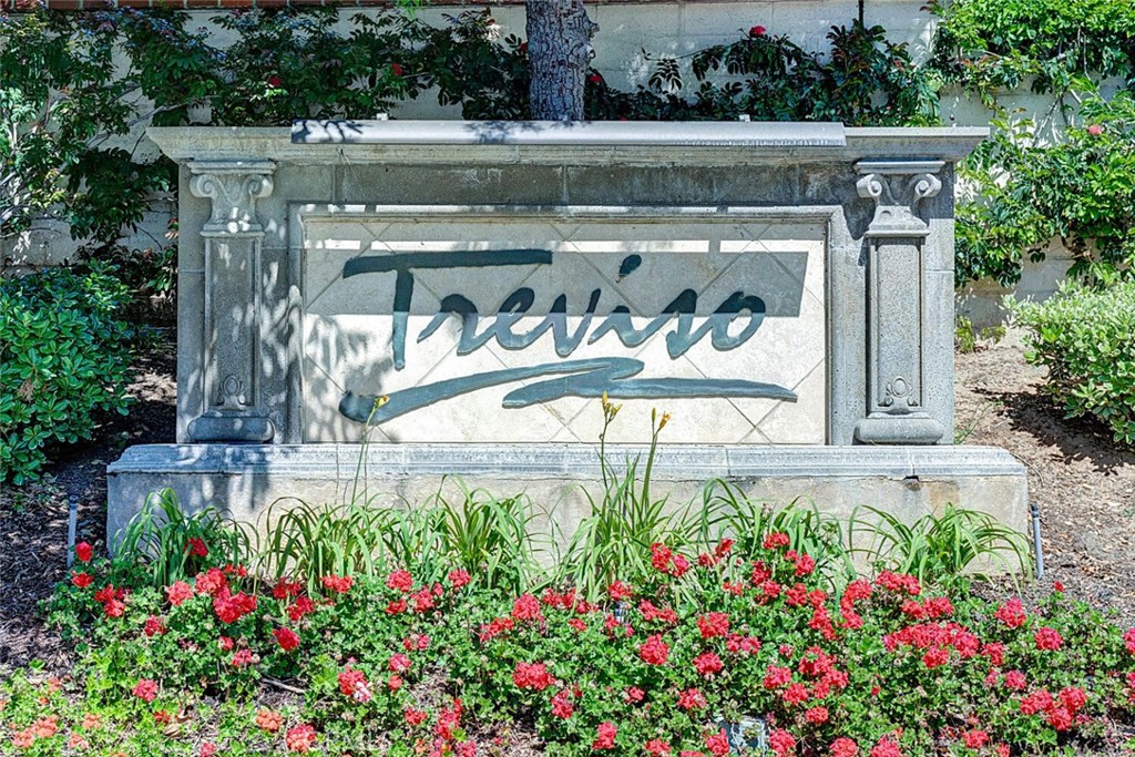 11823 Willard Avenue