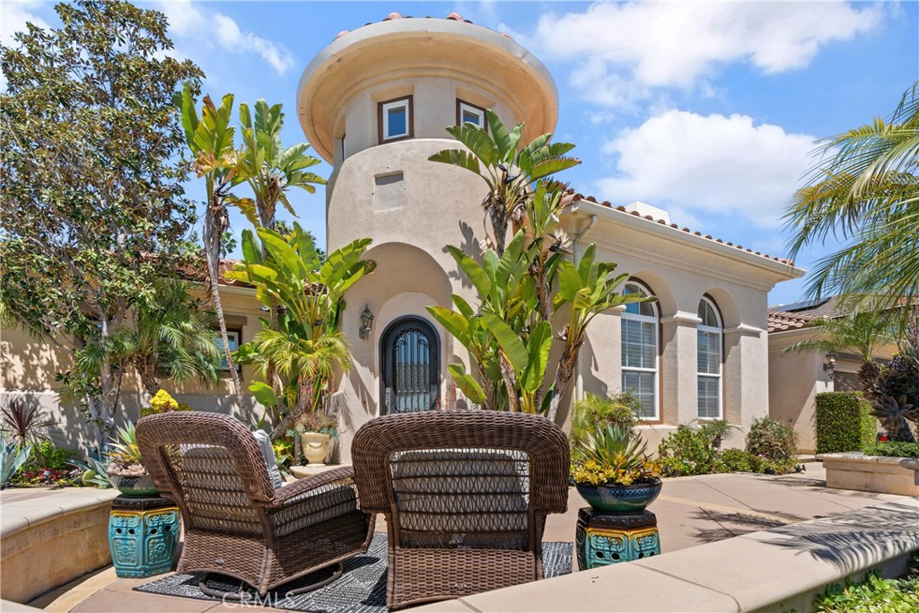 11823 Willard Avenue