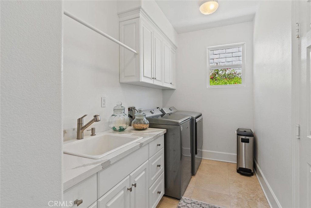 11823 Willard Avenue