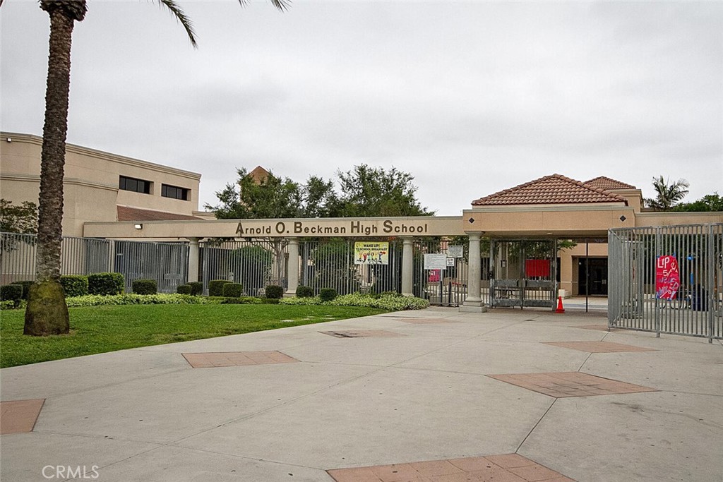 11823 Willard Avenue