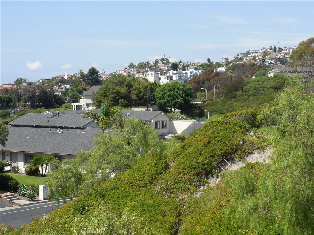 151 Avenida Adobe