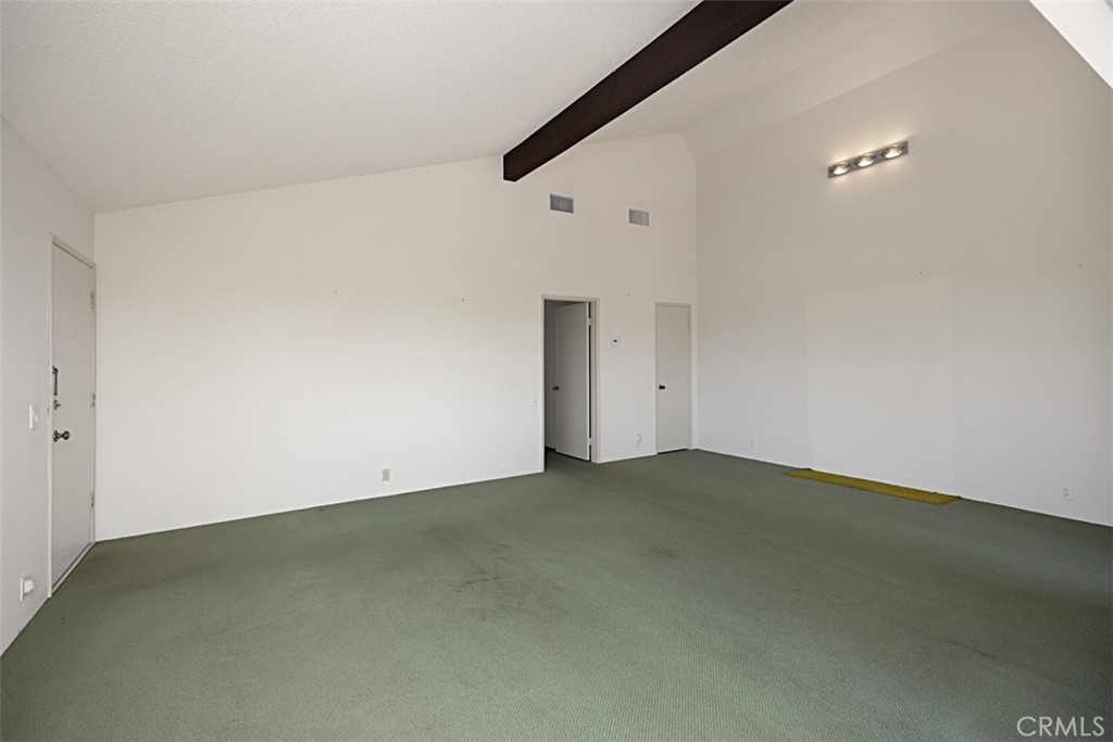 151 Avenida Adobe