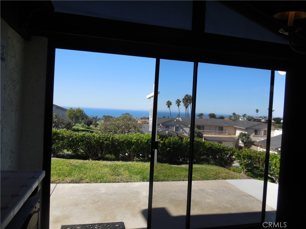 151 Avenida Adobe