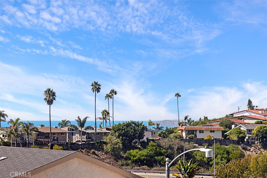 151 Avenida Adobe
