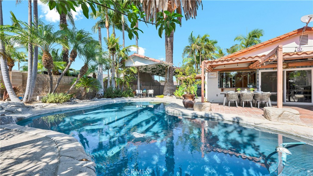 10200 Peregrine Circle