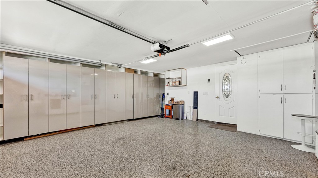 10200 Peregrine Circle
