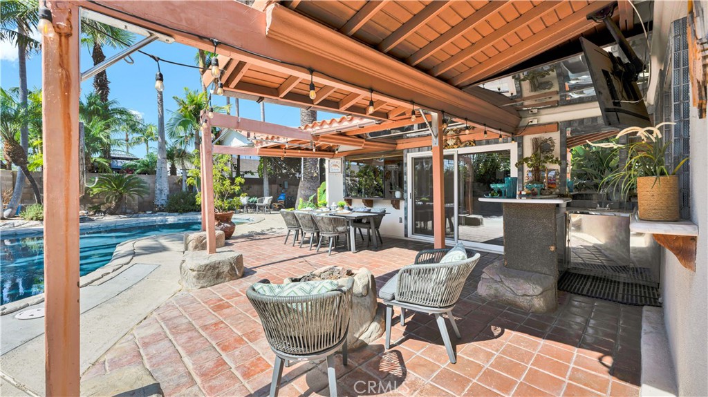 10200 Peregrine Circle