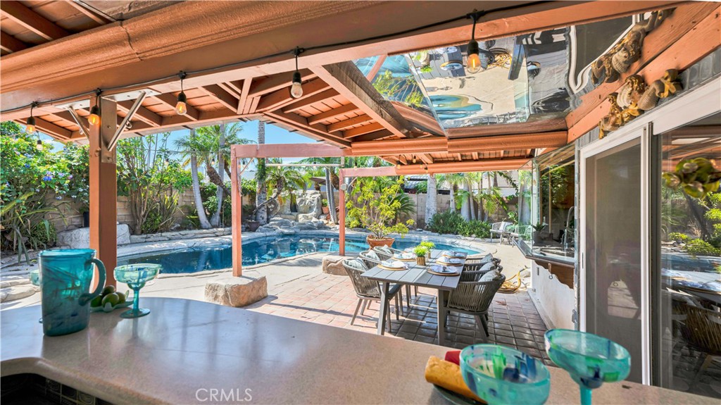 10200 Peregrine Circle