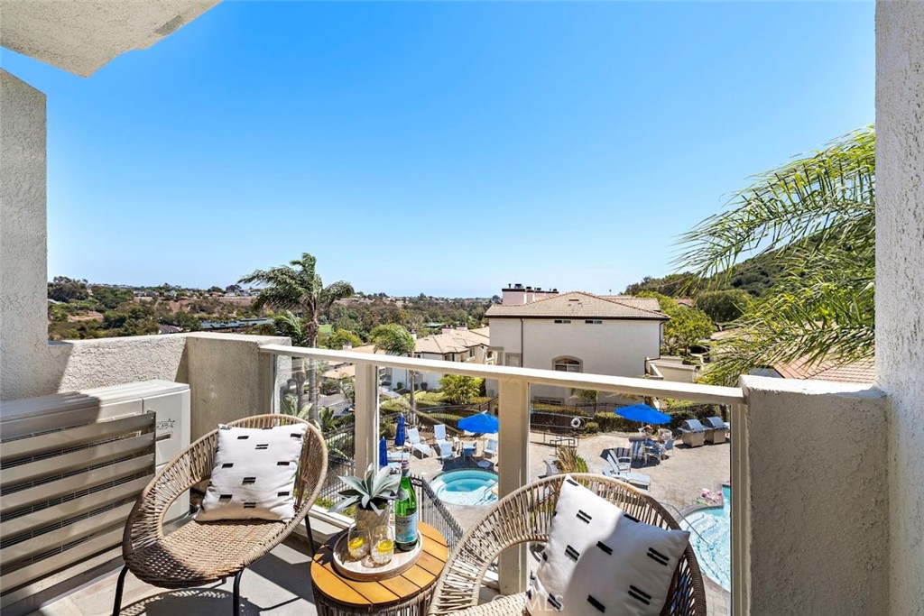 30902 Clubhouse 44J