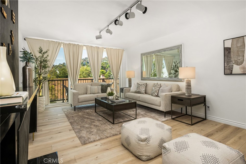 1351 N Crescent Heights Boulevard 313