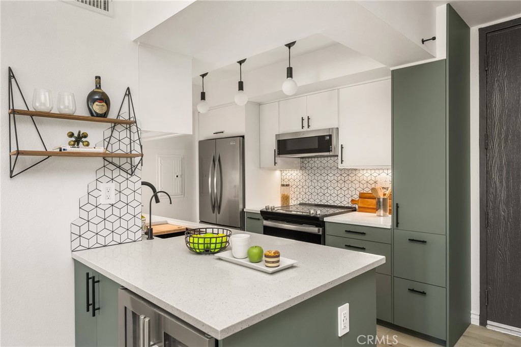 1351 N Crescent Heights Boulevard 313