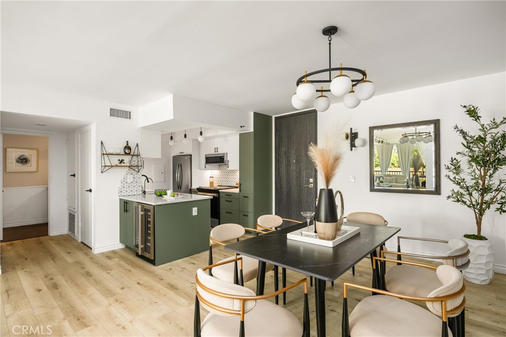 1351 N Crescent Heights Boulevard 313