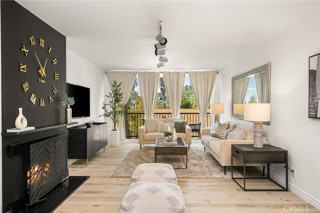 1351 N Crescent Heights Boulevard 313